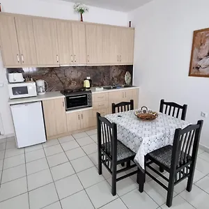 Daniel's Apartment's Sarandë