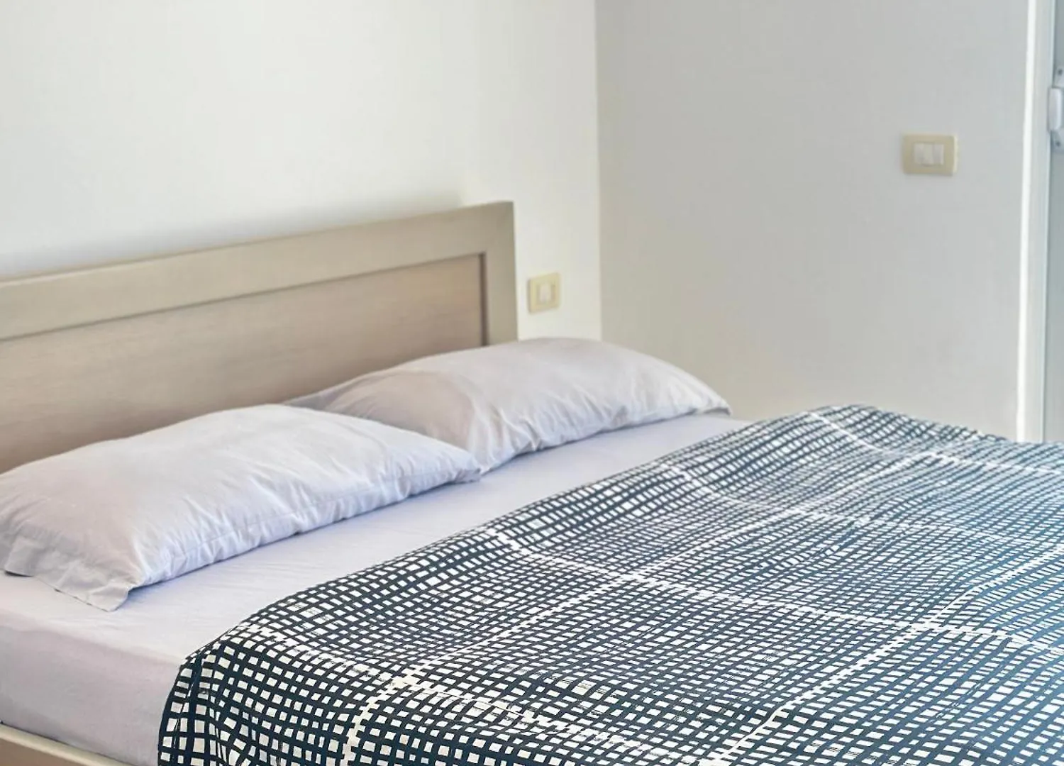 Sail Sea View Apartments Saranda Albania
