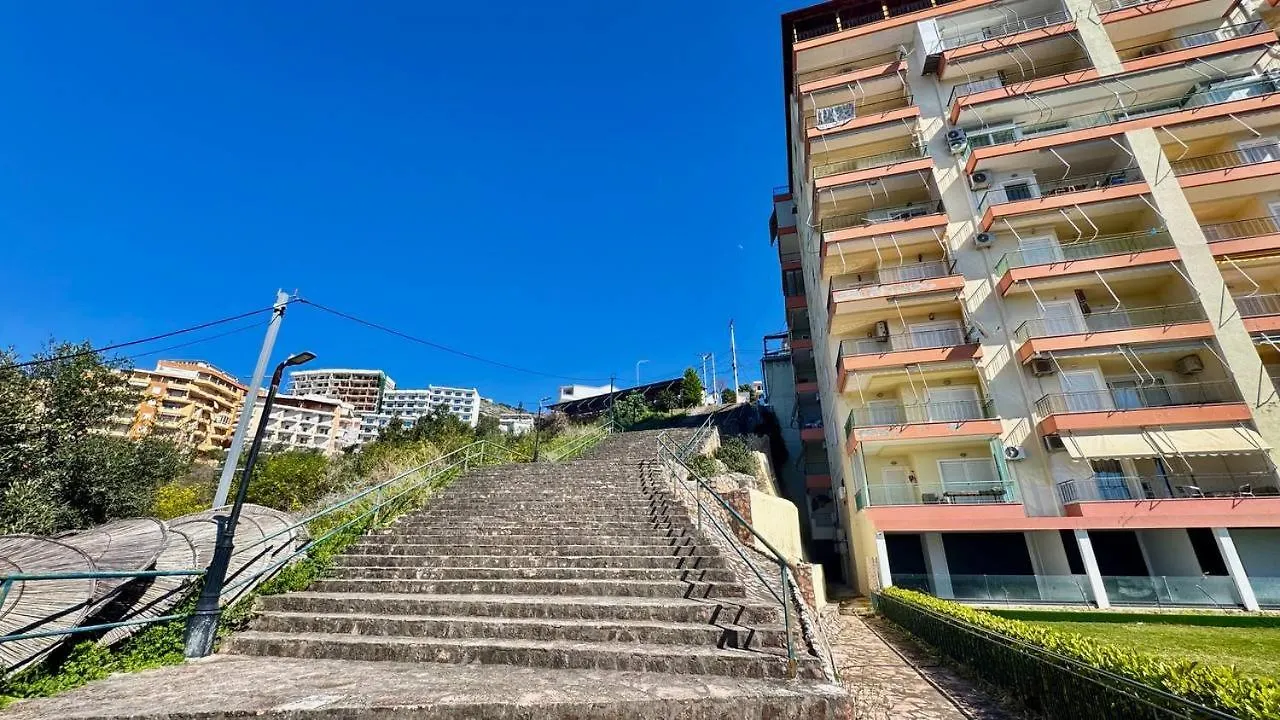 Sail Sea View Apartments Saranda 0*,